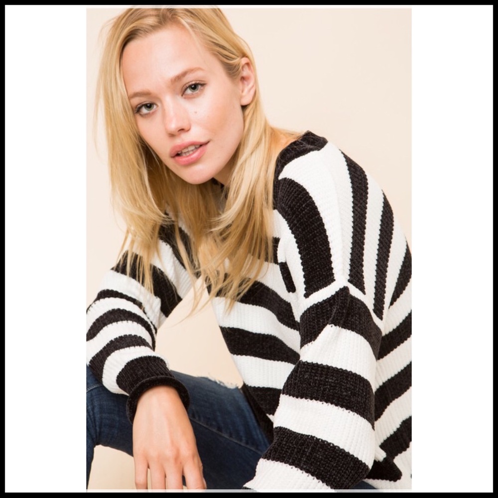 LAST 1 🆕5⭐️So Soft Chenille Knit Sweater - Picture 5 of 7